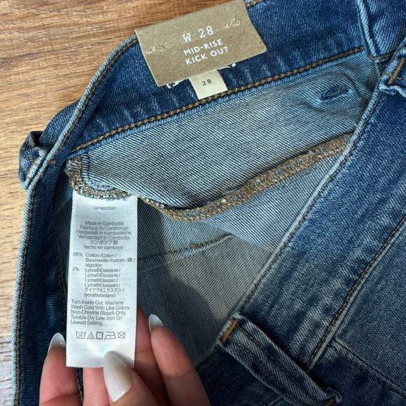 NWT Madewell Mid Rise Kick Out Crop Jeans In Elkton Wash Size 28 - Picture 7 of 9